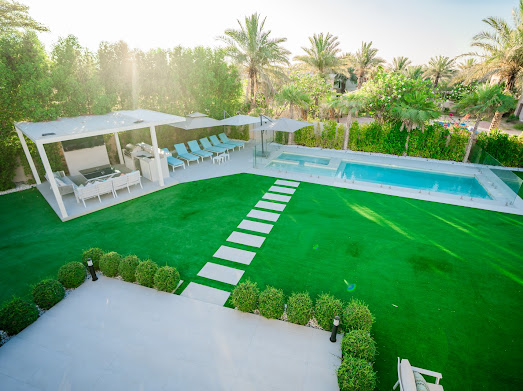Swimming Pools in Dubai