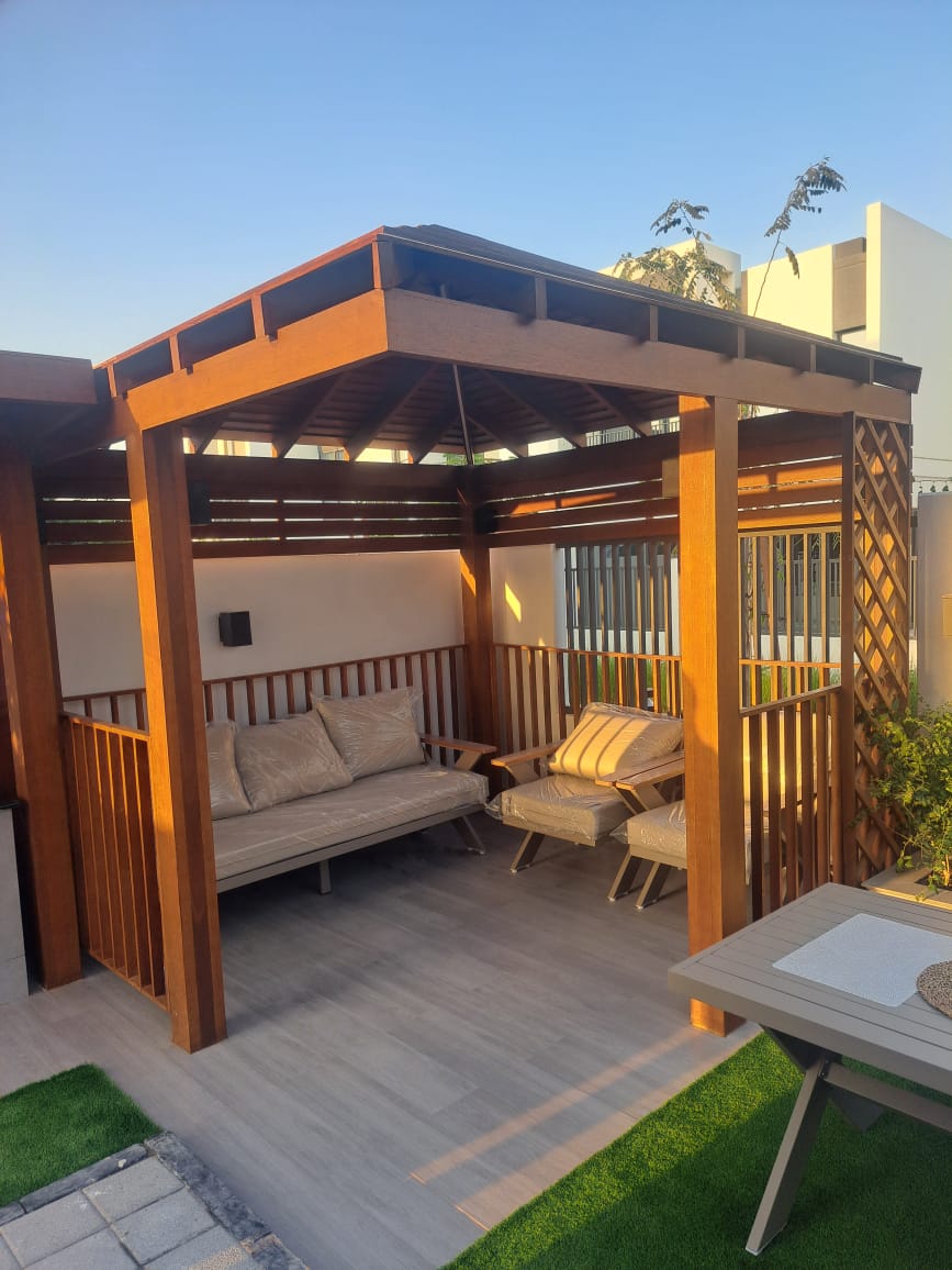 Hardwood gazebo lounge — Arabian Ranches garden